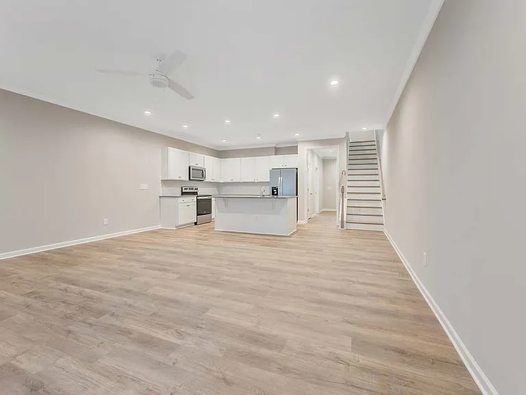 1705 Ballard Dr — Photo 17