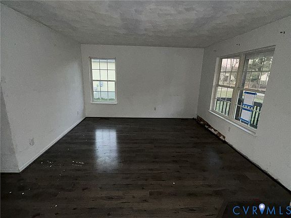 4th image of 117 Pleasant Spring Ave