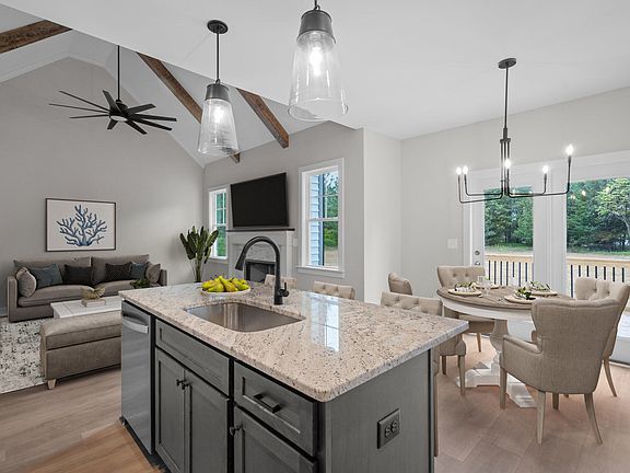 4th image of 45 Leisure Ln #4