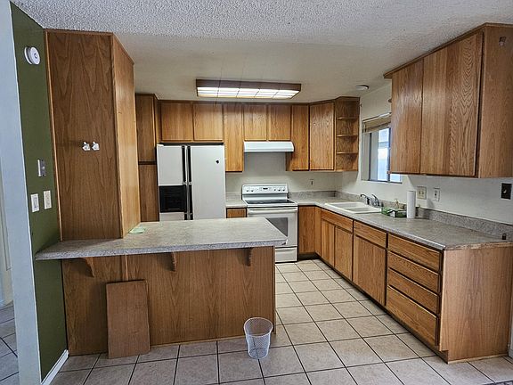 2nd image of 1507 W HELENA Drive