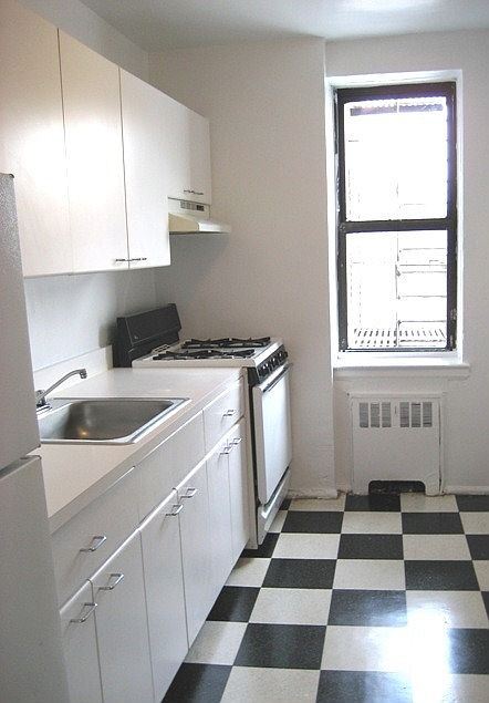 2nd image of 1981 Sedgwick Ave APT 06E