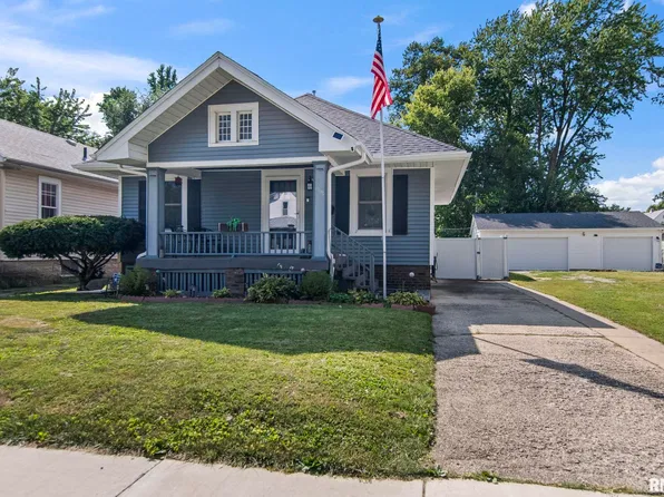 1905 S 2nd St, Springfield, IL 62704