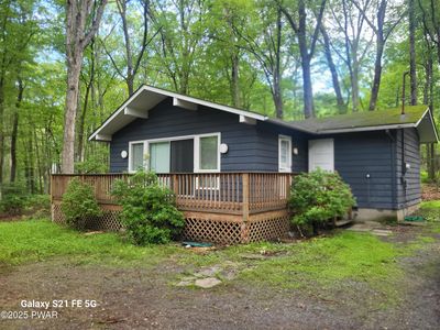 803 Lakeview Ct, Hawley, PA, 18428