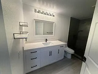 2 bed, 2.0 bath, 1070 sqft, $2,850 — Photo 4