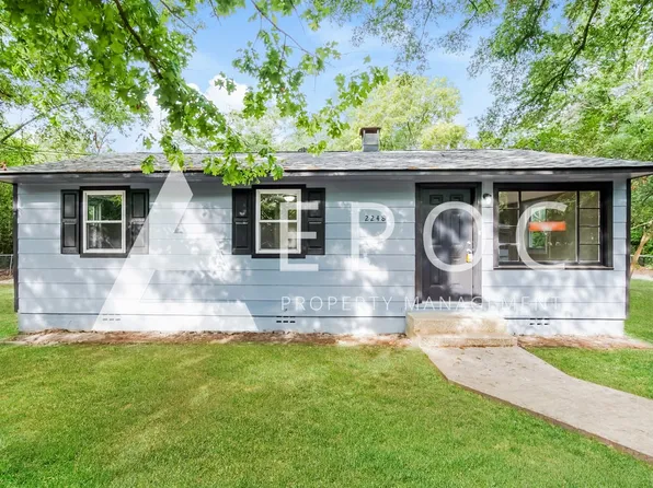 2248 Sharon St, Fayetteville, NC 28306