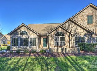 2248 Coltsview Ln, Matthews, NC 28105