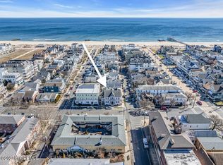 40 Central Ave, Ocean Grove, NJ 07756