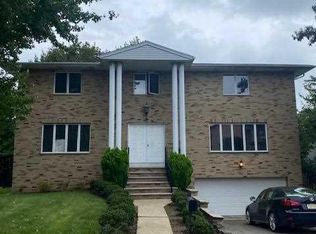 266 Alfred Ave, Englewood Cliffs, NJ 07632