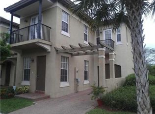 6920 Julia Gardens Dr, Pompano Beach, FL 33073