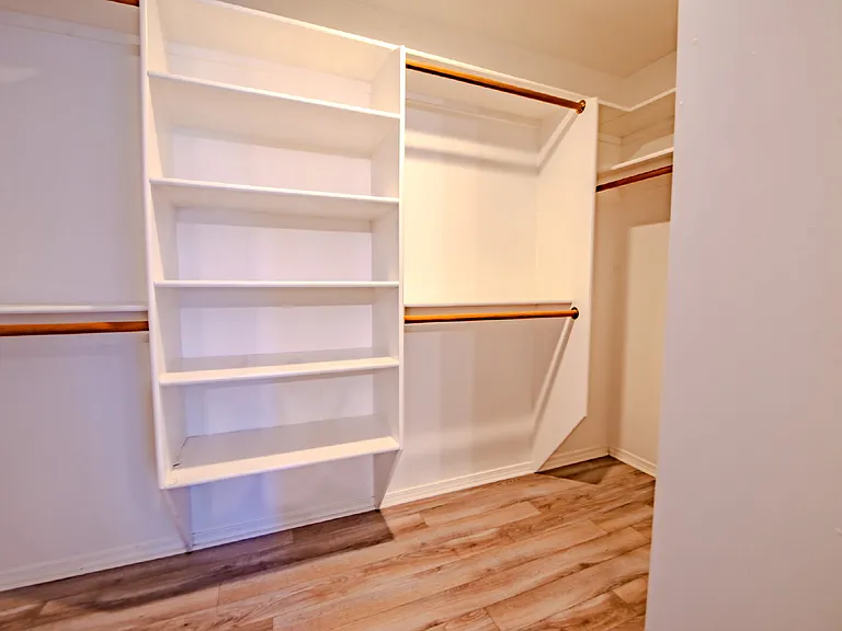 5643 N Citadel Way — Photo 18