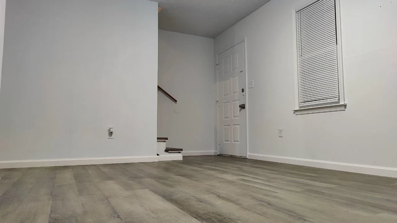 2 bed, 1.5 bath, 1260 sqft, $1,200 — Photo 3