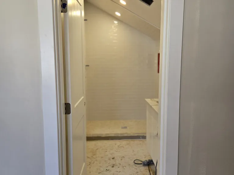 114 E Side Pkwy #1 — Photo 15