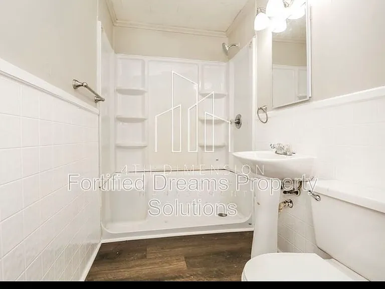 603 Ford St — Photo 9
