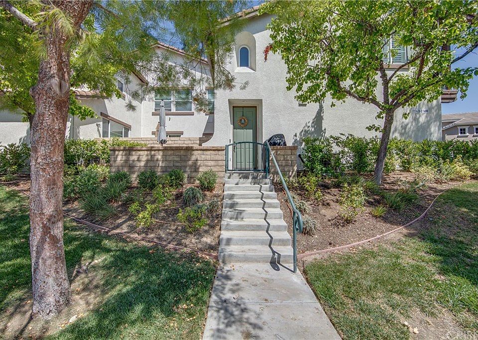 1st image of 27477 Coldwater Dr