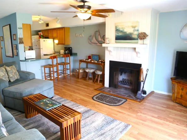 232 Driftwood Ln, Edisto Island, SC 29438