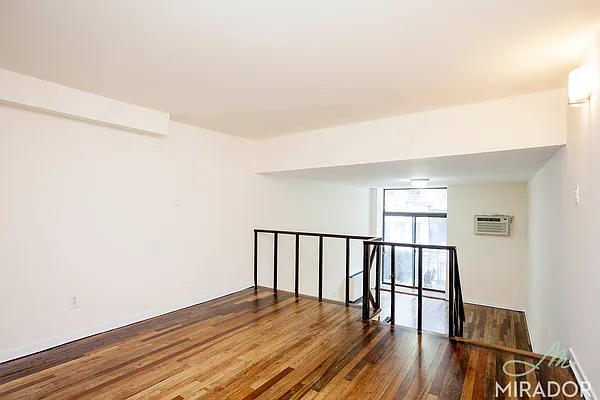 Rented by Mirador Real Estate | media 23