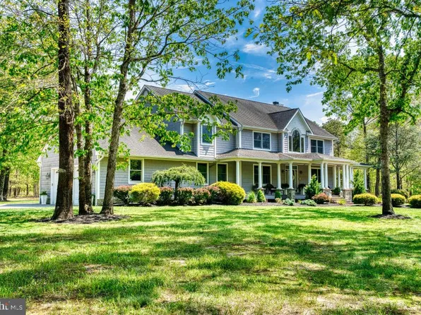 2431 6th Ave, Hammonton, NJ 08037