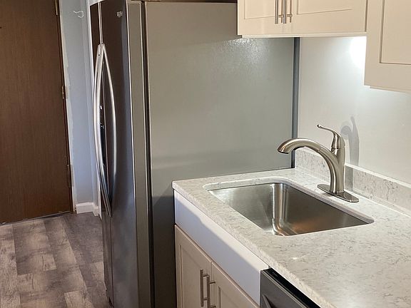 2nd image of 5710 N Autumn Ridge Ct APT B