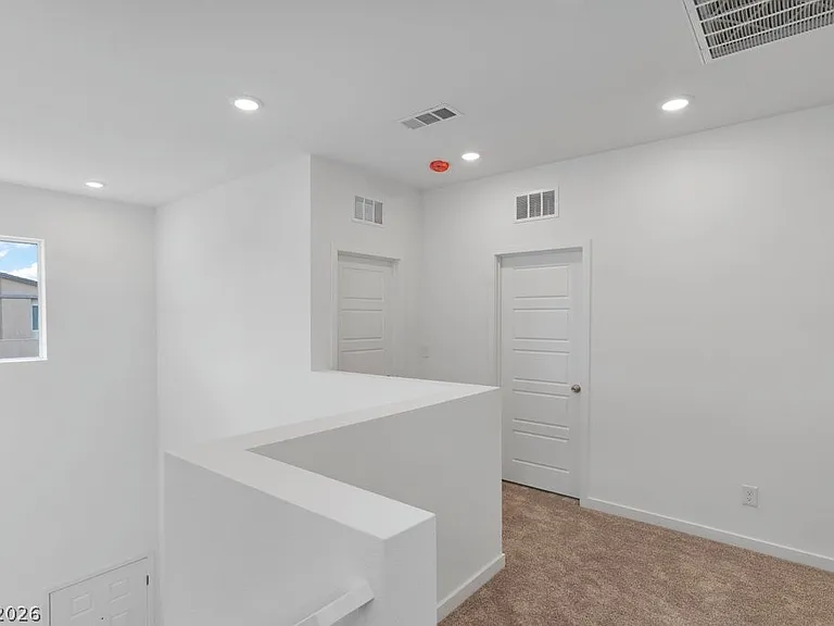 8328 Meridian Ridge Ave — Photo 4