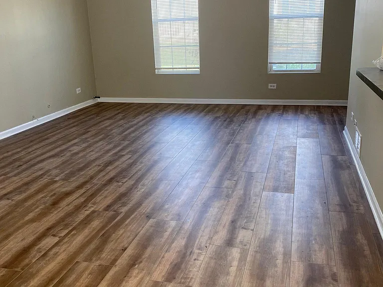 995 Symphony Dr — Photo 20