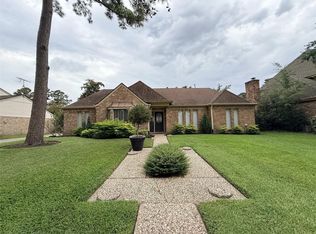 2006 Hamlin Valley Dr, Houston, TX 77090