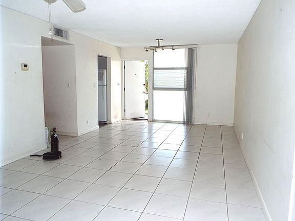 4th image of 777 SE 2nd Avenue #309B