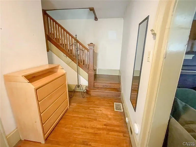 909 Ackerman Ave #909 — Photo 9