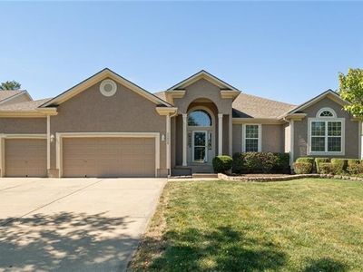 15826 S Avalon St, Olathe, KS, 66062