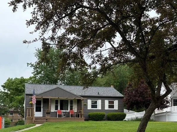 554 Highland Ave, Wadsworth, OH 44281