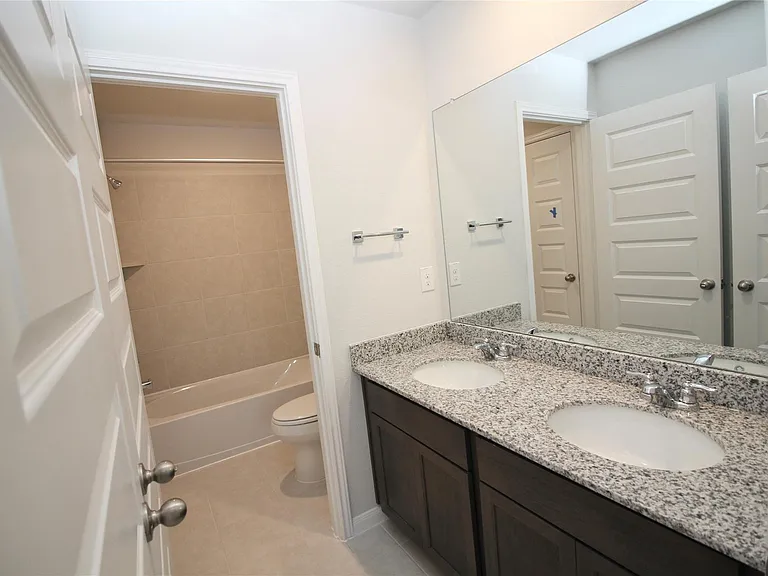 8411 Sweet Cherry Ln — Photo 13