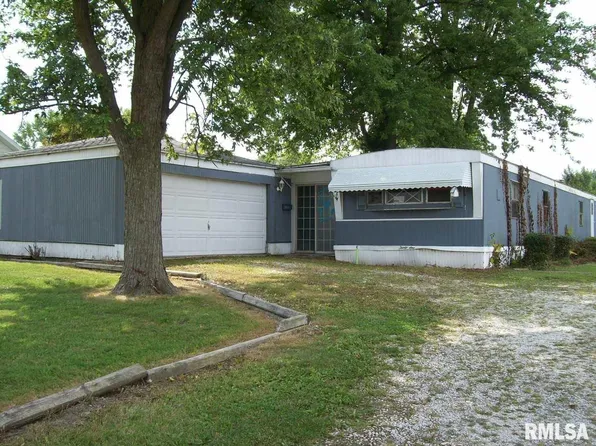 31 N Commercial St, Winchester, IL 62694
