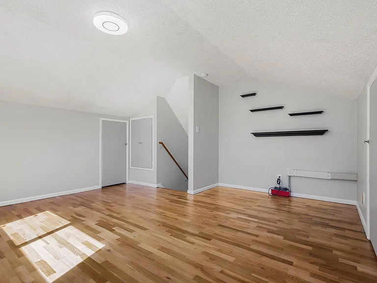 517 Pecks Dr — Photo 14