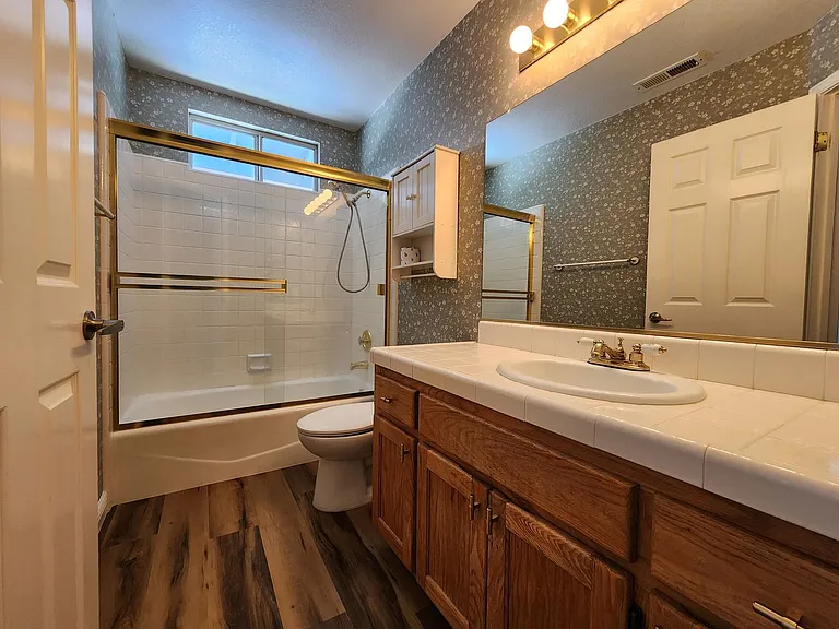 9609 Lord Dr — Photo 24