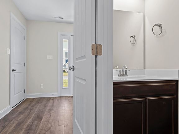 5th image of 457 Worsley Way