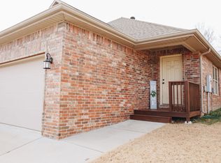 209 S Ray Ave, Fayetteville, AR 72701