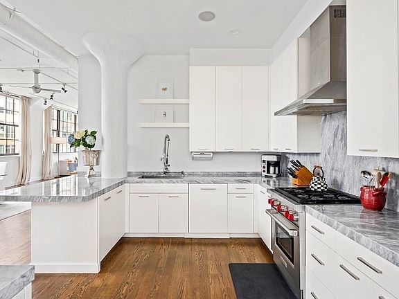 3rd image of 64 E Brookline St #5-6