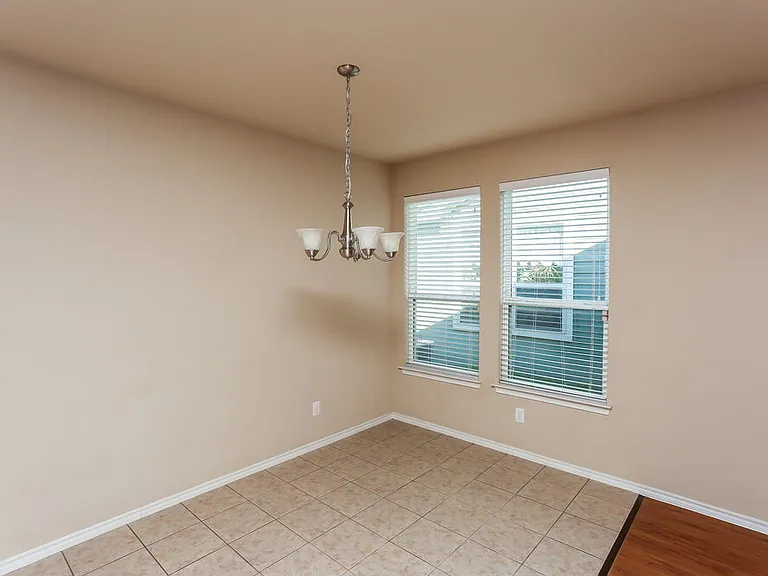 10973 Caldwell Ln — Photo 4