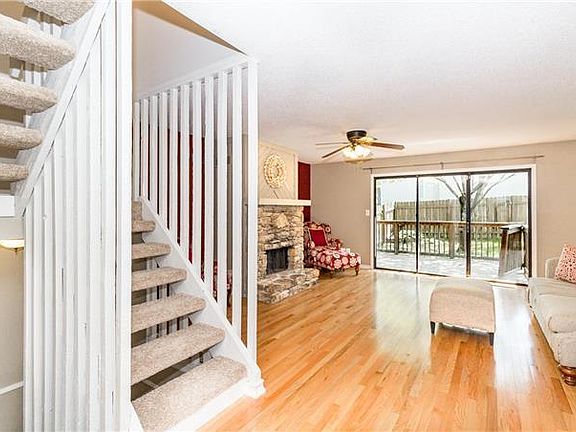 2nd image of 5553 Santa Fe Dr