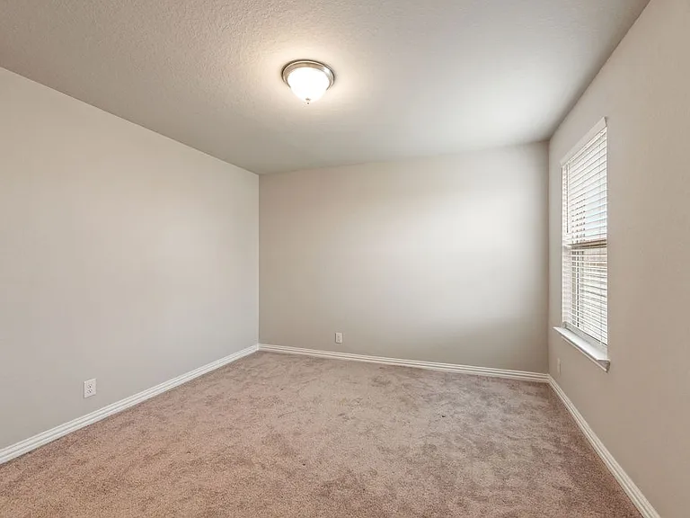 2058 Egret Ave — Photo 22