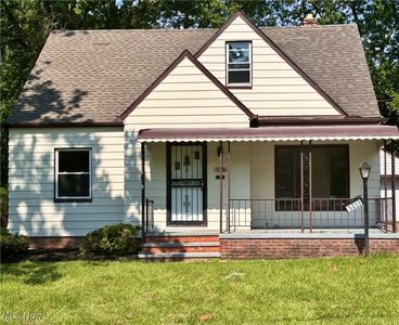 5033 Greenhurst Dr, Maple Heights, OH, 44137