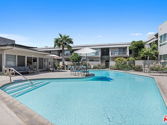 3rd image of 3166 S Sepulveda Blvd Unit 4