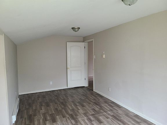 2nd image of 105 McClure St