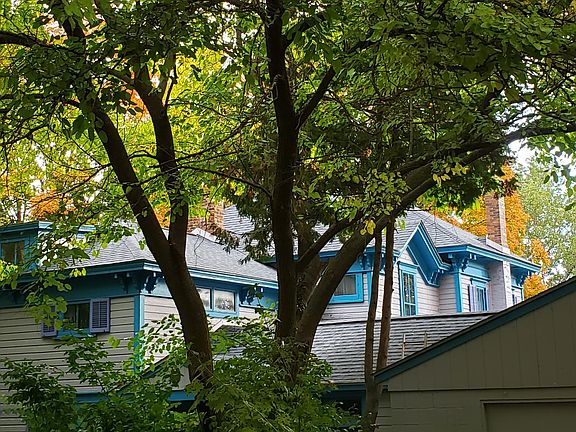 5th image of 201 Waukazoo St