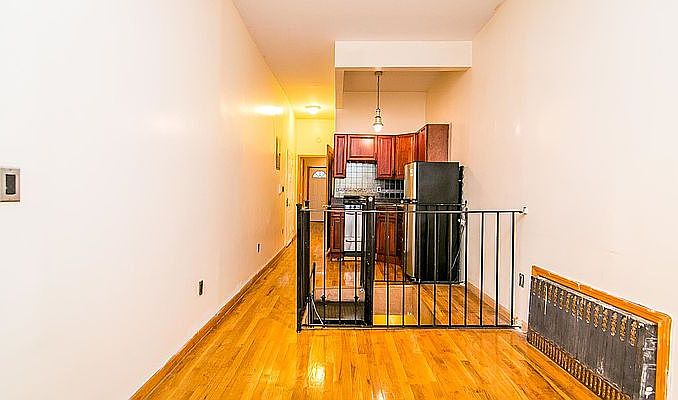 1st image of 269 Melrose St APT 1L
