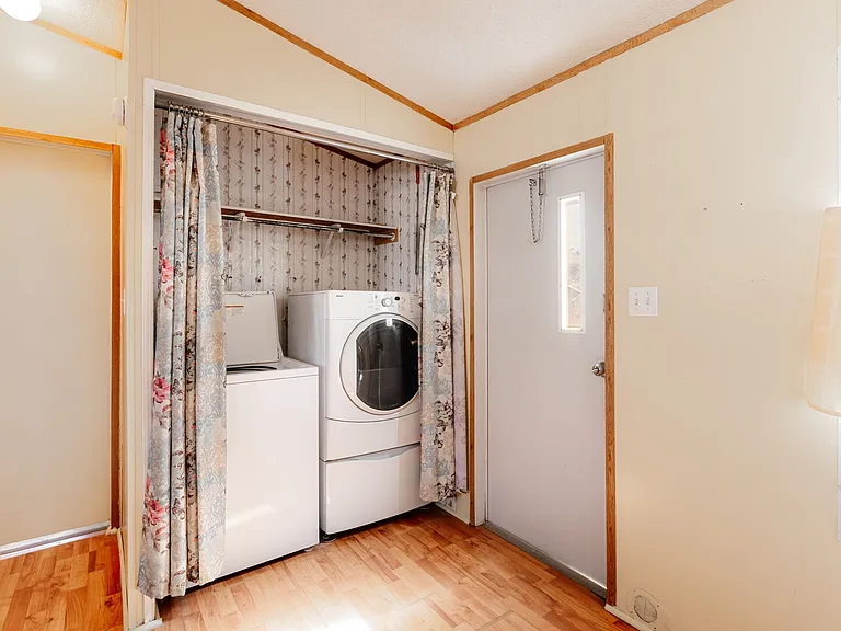 4212 N Charles St — Photo 5