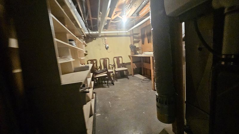 Calgary House for rent - 4 Bedrooms — photo 19