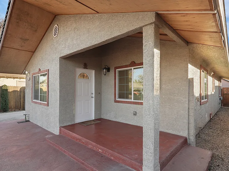 324 Flora St — Photo 28