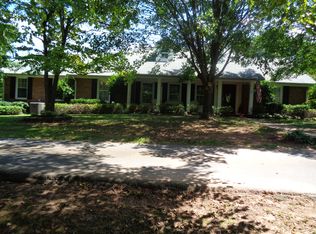 974 Wooten Lake Rd NW, Kennesaw, GA 30144