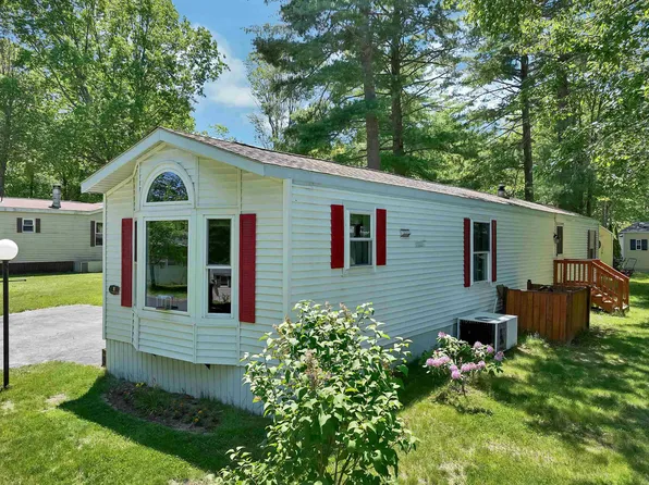 8 N. Cranberry Lane, Rochester, NH 03867