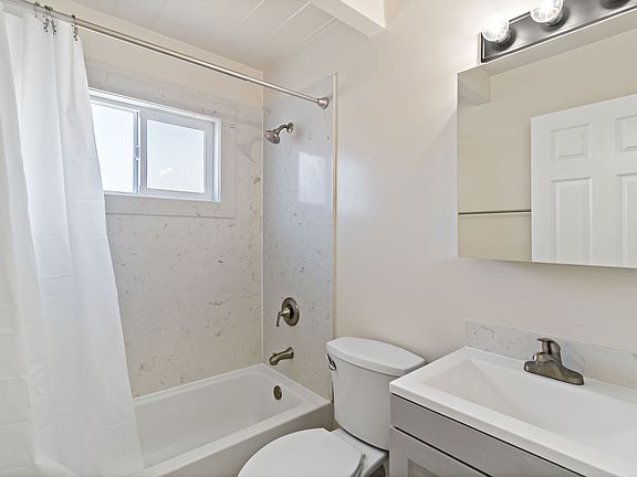 3rd image of 1970 Powell St APT D